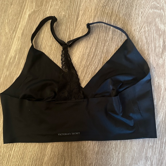 3 Victoria's Secret bralettes. M - Picture 5 of 8